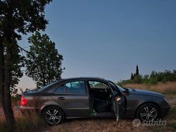Marrone Usata 2008 Mercedes E350 Avantgarde Tre volumi | 7000 €