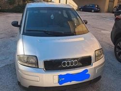 Grigio Usata 2002 Audi A2 Due volumi | 500 € (Buon prezzo)