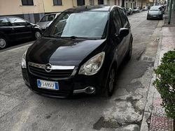 Nero Usata 2009 Opel Agila Due volumi | 2700 €