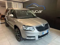 Grigio Usata 2017 Skoda Yeti Ambition SUV | 15.900 € (Cara)