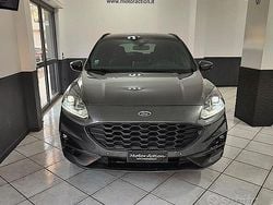 Grigio Usata 2024 Ford Kuga ST-Line SUV | 24.800 € (Buon prezzo)