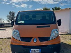 Arancione Usata 2012 Renault Trafic Monovolume | 9000 € (Super prezzo)