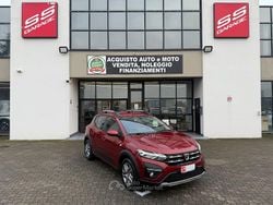 Rosso Usata 2022 Dacia Sandero Essentiel Tre volumi | 13.500 € (Buon prezzo)