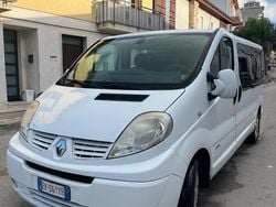 Bianco Usata 2014 Renault Trafic Monovolume | 12.500 € (Buon prezzo)