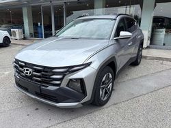 Shimmering silver Nuova 2025 Hyundai Tucson SUV | 29.900 € (Super prezzo)