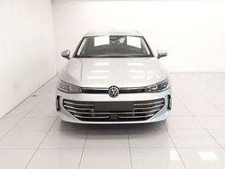 Grigio Nuova 2025 VW Passat Business Station wagon | 48.900 € (Buon prezzo)
