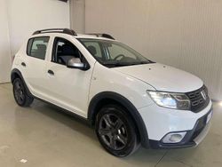 Bianco Usata 2017 Dacia Sandero Stepway Due volumi | 7500 € (Buon prezzo)