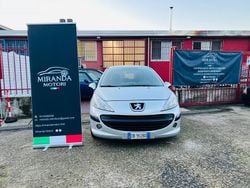 Grigio Usata 2006 Peugeot 207 Tre volumi | 3200 € (Buon prezzo)
