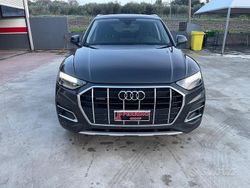 Grigio Usata 2022 Audi Q5 Business SUV | 33.500 € (Buon prezzo)