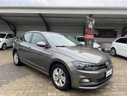 Grigio Usata 2018 VW Polo Comfortline Tre volumi | 11.000 € (Cara)
