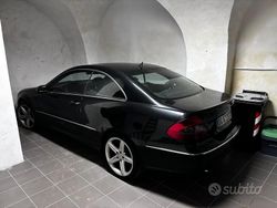 Usata 2007 Mercedes CLK220 Avantgarde Coupé | 3500 €