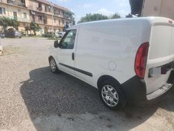 Bianco Usata 2017 Fiat Doblò Monovolume | 9400 € (Buon prezzo)