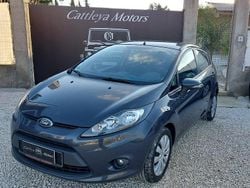 Blu Usata 2011 Ford Fiesta Tre volumi | 4500 € (Buon prezzo)