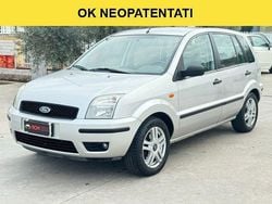Grigio Usata 2003 Ford Fusion Tre volumi | 2800 € (Cara)