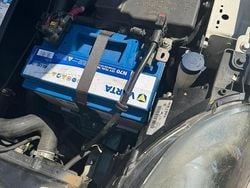 Bianco Usata 2013 Alfa Romeo Giulietta Tre volumi | 5000 € (Buon prezzo)