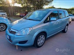 Grigio Usata 2010 Opel Zafira Cosmo Monovolume | 2999 € (Buon prezzo)