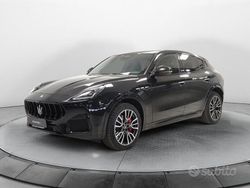 Nero tempesta / metallizzato Usata 2022 Maserati Grecale SUV | 57.900 €