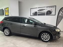 Grigio Usata 2016 Ford Focus Titanium Tre volumi | 6900 € (Ottimo prezzo)
