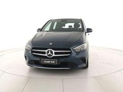 Blu Usata 2022 Mercedes 180 Tre volumi | 25.900 €