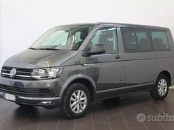 Grigio Usata 2020 VW Multivan Furgone | 38.900 € (Buon prezzo)