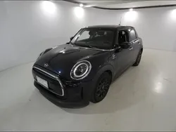 Enigmatic black metallic Usata 2022 Mini Cooper Classic Due volumi | 23.500 € (Buon prezzo)