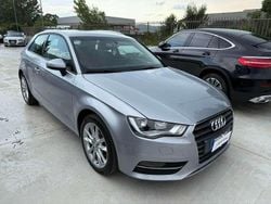 Grigio Usata 2015 Audi A3 Ambiente Tre volumi | 9300 € (Buon prezzo)
