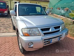 Grigio Usata 2003 Mitsubishi Pajero SUV | 9500 € (Buon prezzo)