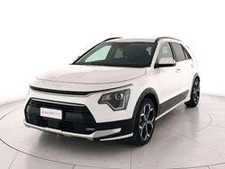 Bianco perla Usata 2024 Kia Niro Style SUV | 26.500 € (Super prezzo)