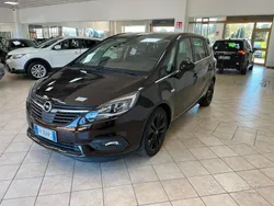 Marrone Usata 2017 Opel Zafira Innovation Monovolume | 11.600 € (Cara)