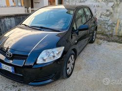 Blu Usata 2008 Toyota Auris Monovolume | 2500 €