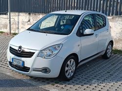 Bianco Usata 2009 Opel Agila Monovolume | 5200 €