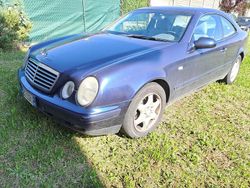Blu Usata 1999 Mercedes CLK200 Elegance Coupé | 2000 € (Super prezzo)