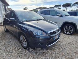 Grigio Usata 2008 Ford Focus Titanium Tre volumi | 3990 € (Buon prezzo)