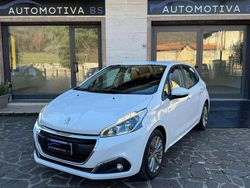Bianco Usata 2017 Peugeot 208 Active Due volumi | 8450 € (Buon prezzo)