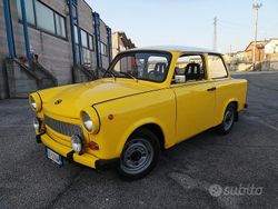 Giallo Usata 1981 Trabant 601 Tre volumi | 4400 €