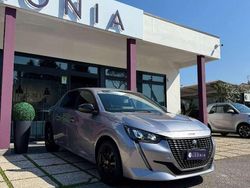 Grigio artense Usata 2022 Peugeot 208 Allure Due volumi | 13.890 € (Buon prezzo)