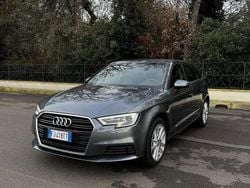 Grigio Usata 2017 Audi A3 Business Tre volumi | 17.500 € (Buon prezzo)