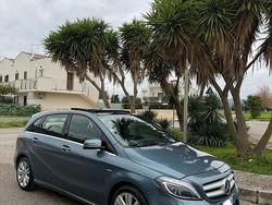 Usata 2012 Mercedes B200 Monovolume | 7300 € (Buon prezzo)