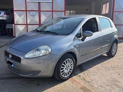 Grigio Usata 2009 Fiat Grande Punto Dynamic Due volumi | 3500 € (Buon prezzo)
