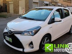 Bianco Usata 2015 Toyota Yaris Hybrid Active Tre volumi | 6900 € (Ottimo prezzo)