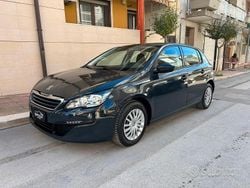 Grigio Usata 2015 Peugeot 308 Business-Line Tre volumi | 6490 € (Buon prezzo)