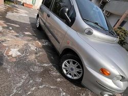 Grigio Usata 2003 Fiat Multipla Monovolume | 2200 € (Molto cara)