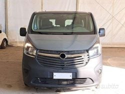 Grigio Usata 2016 Opel Vivaro Monovolume | 15.400 € (Buon prezzo)