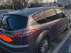 Usata 2012 Ford S-MAX Monovolume | 2800 €