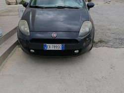 Grigio Usata 2014 Fiat Grande Punto Due volumi | 4700 € (Buon prezzo)