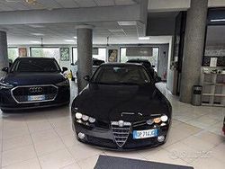 Nero Usata 2008 Alfa Romeo 159 Distinctive Tre volumi | 5900 € (Molto cara)