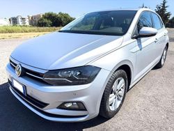 Argento Usata 2020 VW Polo Comfortline Tre volumi | 12.500 € (Buon prezzo)