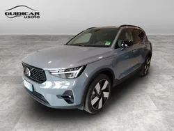 Grigio Usata 2023 Volvo XC40 Plus SUV | 39.500 € (Buon prezzo)