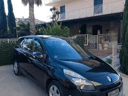 Nero Usata 2009 Renault Scénic III Dynamique Monovolume | 3000 € (Buon prezzo)