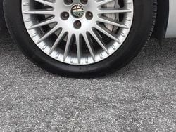 Grigio Usata 2006 Alfa Romeo 159 Tre volumi | 3100 € (Molto cara)